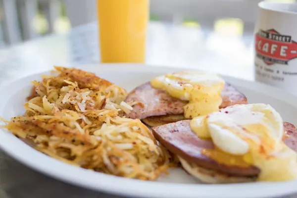 2nd Street Cafe in Cedar Key, FL