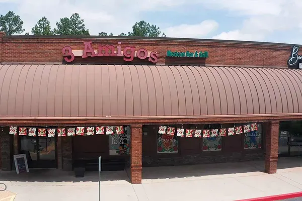 3 Amigos Mexican Bar & Grill