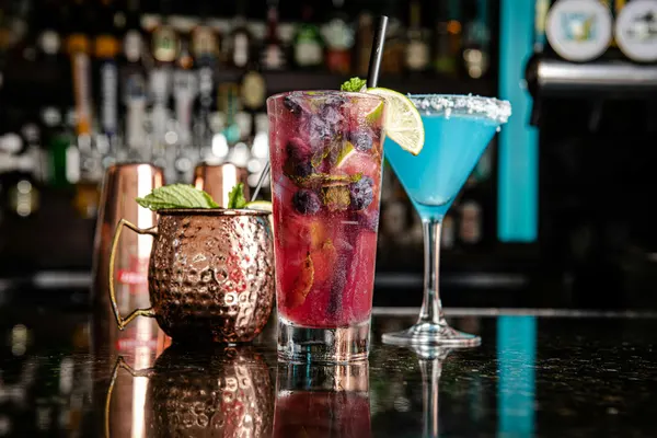 411 South Bar & Grill