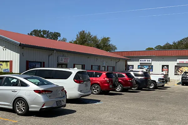 98 Eats in Eastpoint, FL