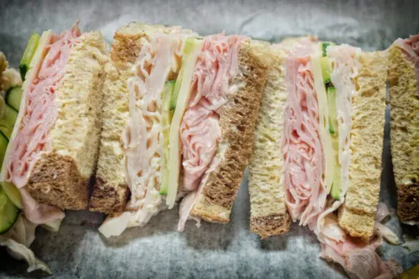 Anna's Deli
