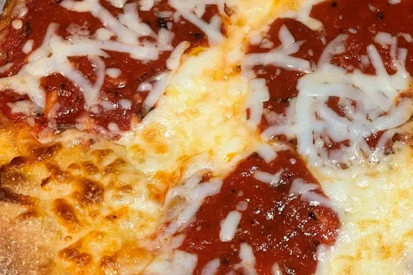 Aunt Louise's Pizzeria
