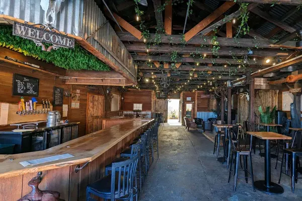 Belle's Winery and Saloon