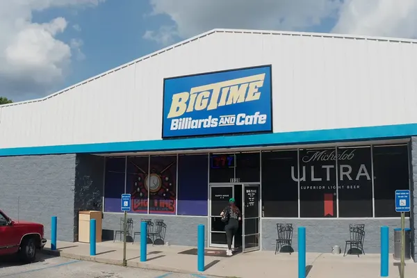 Big Time Billiards and Cafe