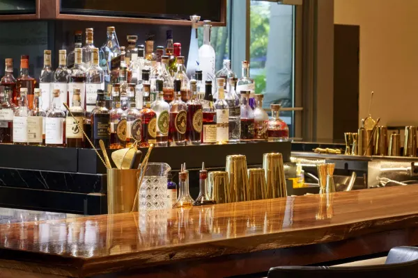 Bistro Collins