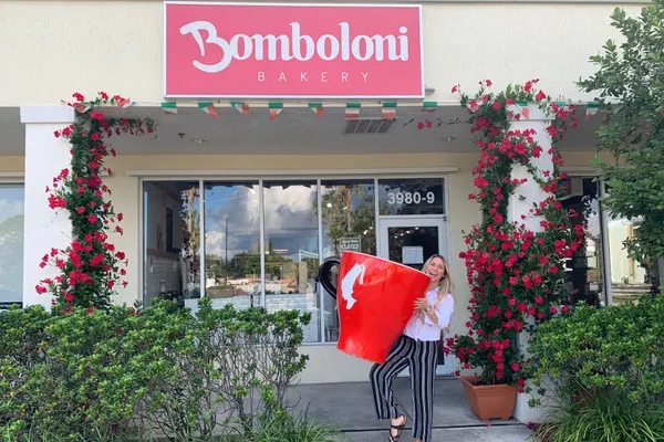 Bomboloni Bakery Café Ristorante