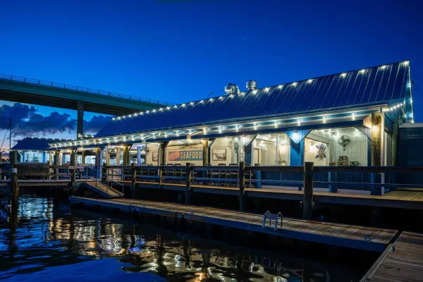 Bonita Bills Waterfront Cafe
