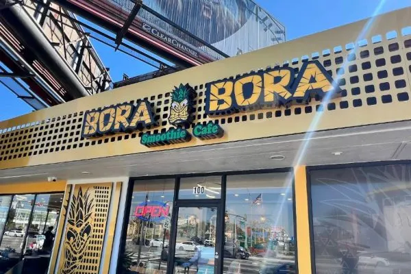 Bora Bora Smoothie Cafe - Lake Buena Vista