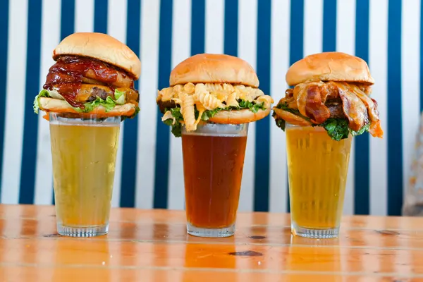 Boulevard Burgers & Tap House