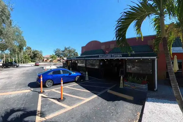 Boulevard Deli And Tavern