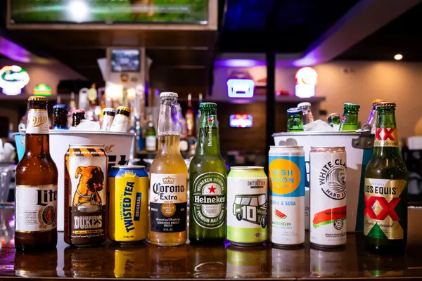 Brew And Barrel Tavern