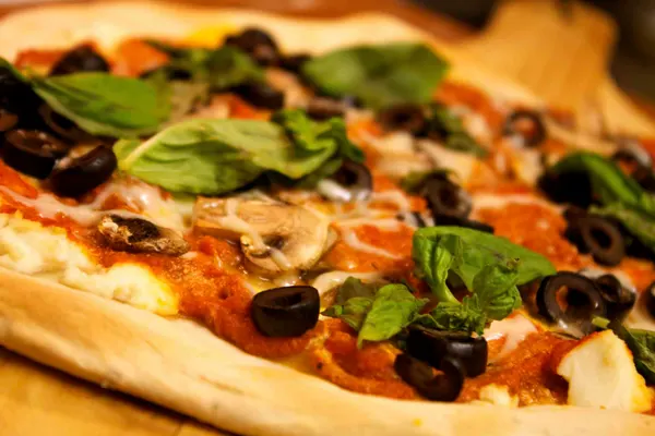Bro's Pizzeria and Bar in Largo, FL