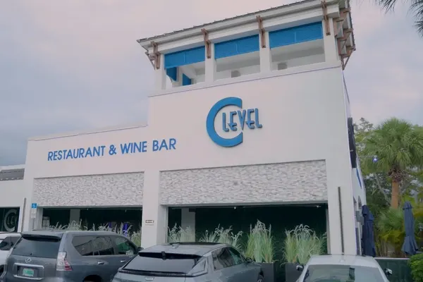 C Level Restaurant & Cocktail Bar