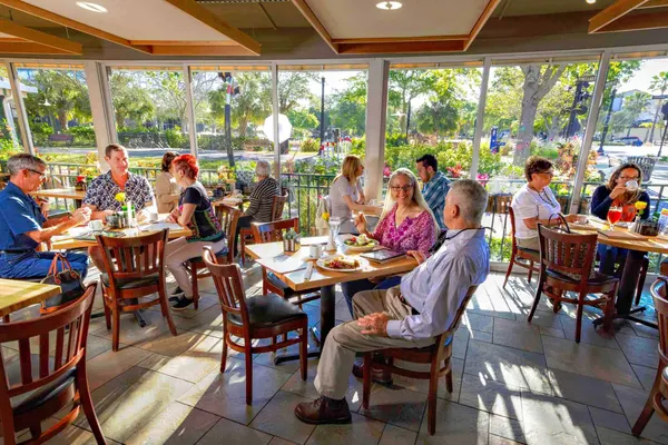 Cafe Alfresco