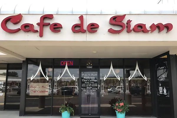 Cafe De Siam