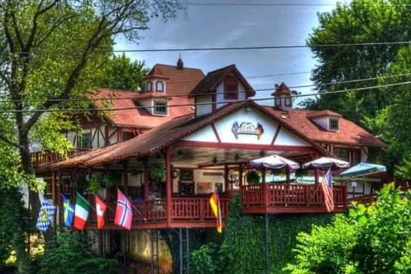 Cafe International