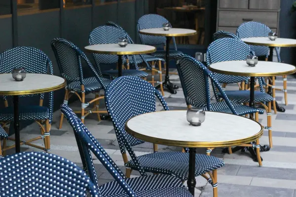 Cafe Laurel