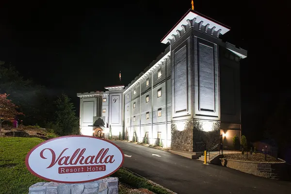 Caledonia Room at Valhalla Resort Hotel