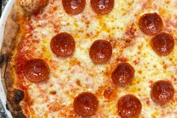 Calogero's Pizzeria in Lake Alfred, FL