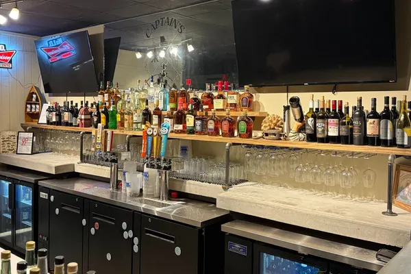 Captain's at Highlands