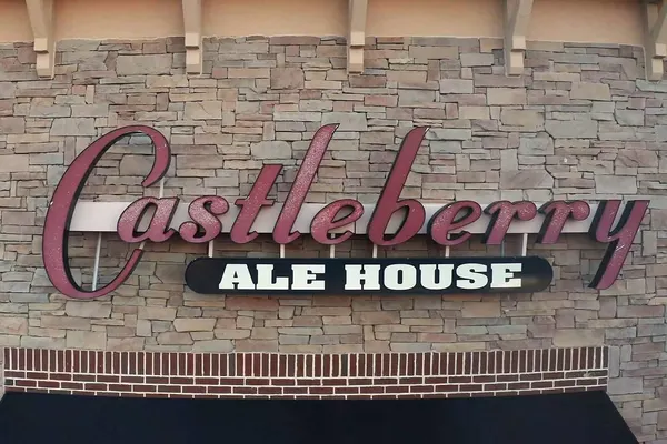 Castleberry Ale House