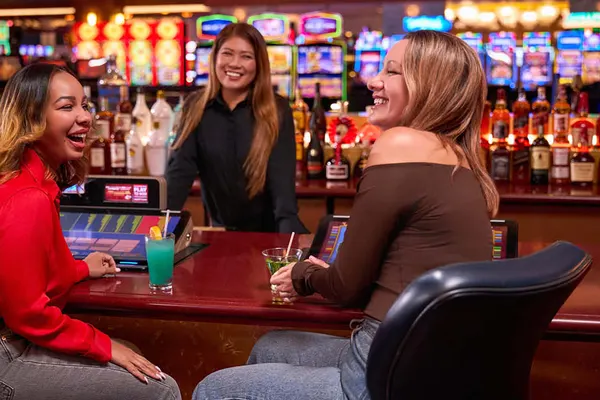 Center Bar at Calder Casino