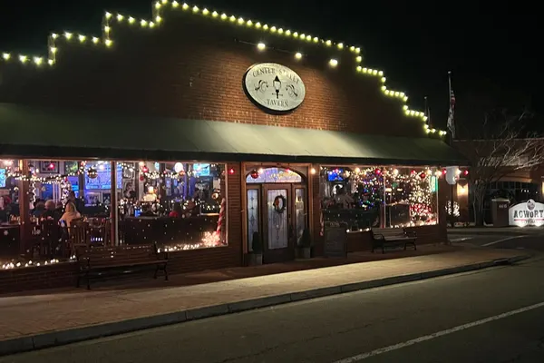 Center Street Tavern