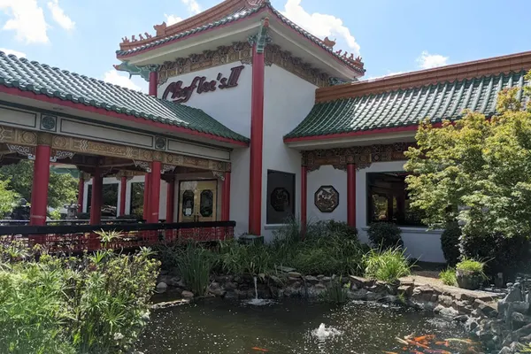 Chef Lee's Peking Restaurant