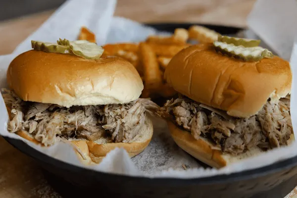 Classic City Eats & Pizzeria