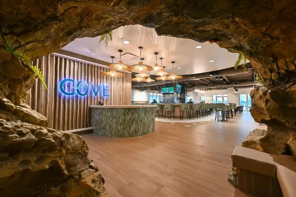 Cove Kitchen + Bar