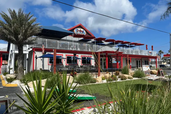 Crabby's Beachside
