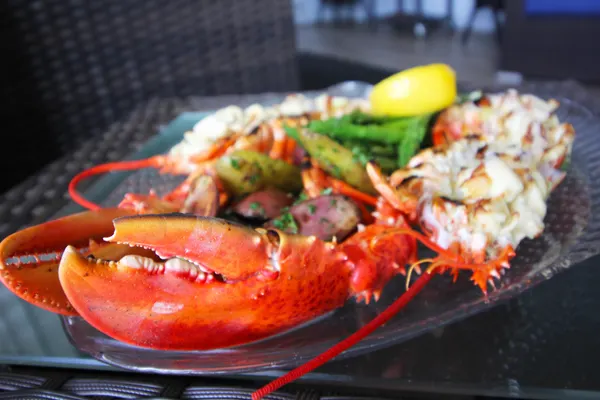 Crow's Nest Restaurant, Tavern & Marina