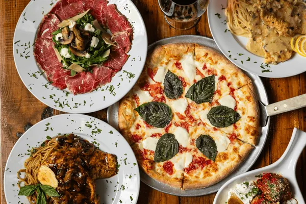 Cucina Pizza & Bar