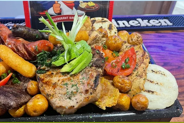 Delicias El Paisa Restaurant Bar & Grill