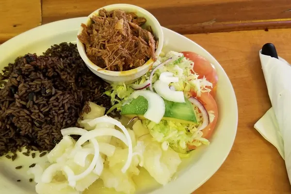 Delicias Latinas Restaurant