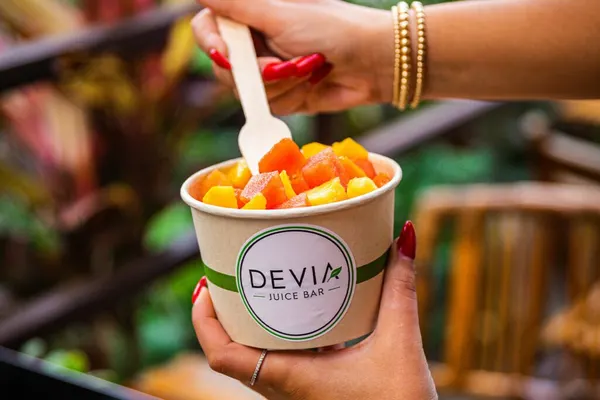 Devia Juice Bar at Midtown Shops