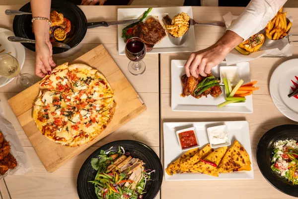 E Spot Restaurant & Bar At The Embassy Suites Fort Lauderdale