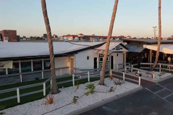 El Estadio Latin Sports Bar & Grill