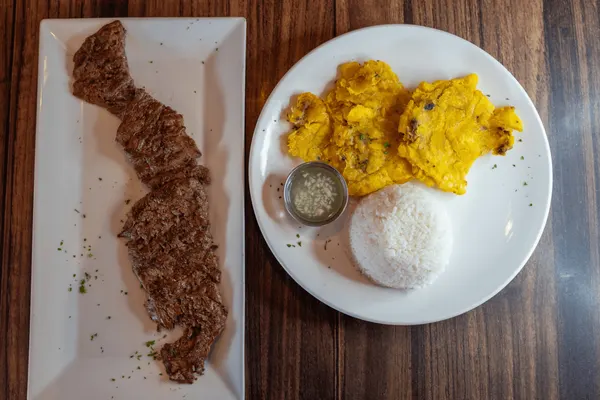 El Tropico Cuban Cuisine