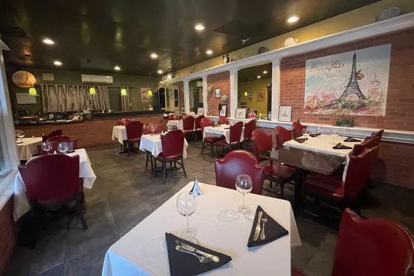 Escargot Bistro