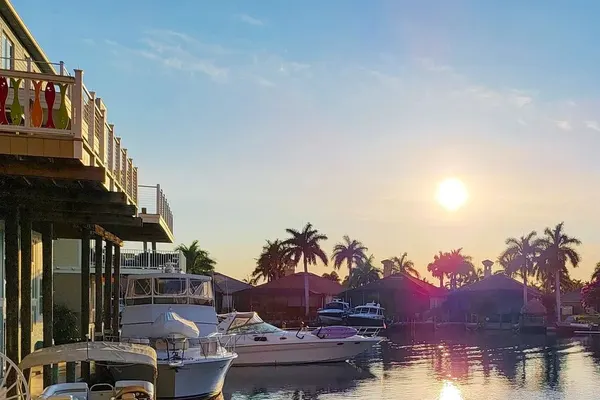 Fathoms Restaurant & Bar in Cape Coral, FL