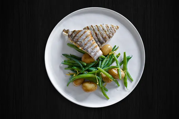 Fish Thyme Restaurant & Bar