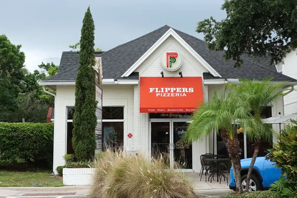 Flippers Pizza Co. - Lake Mary