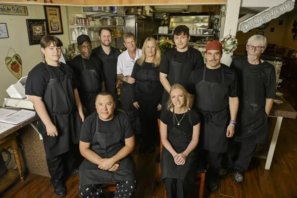 Four Seasons Catering & Eatery