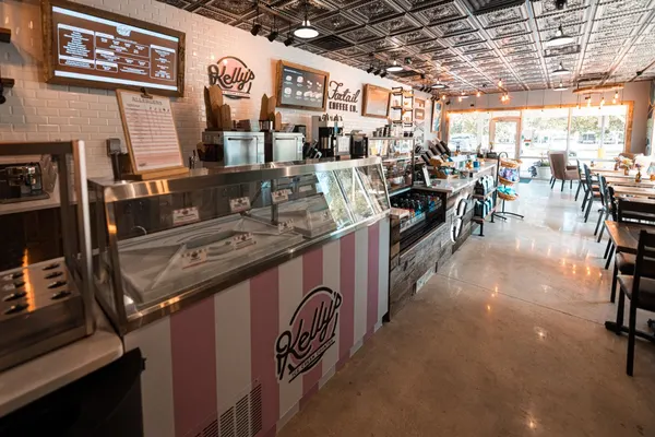 Foxtail Coffee & Kelly's Homemade Ice Cream - Palm Valley