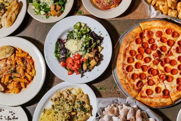Galla's Pizza & Tavern