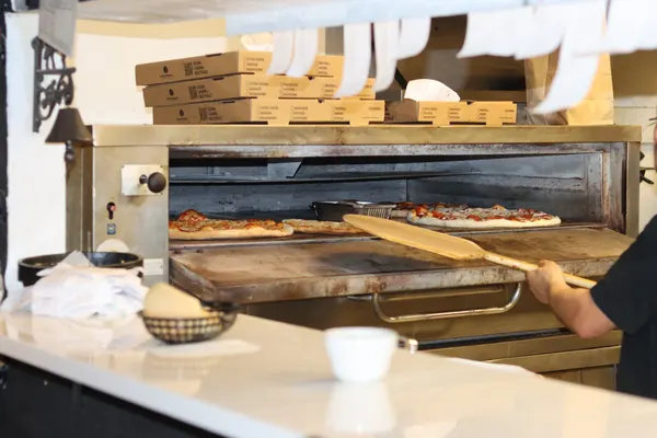 Gino's Pizza & Pasta
