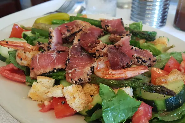 Giulio's Greek & Italian