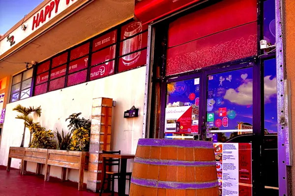Happy Wine Calle 8