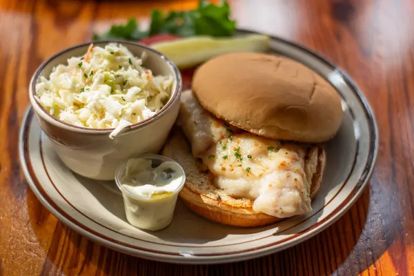 Harvey's 4Th Street Grill